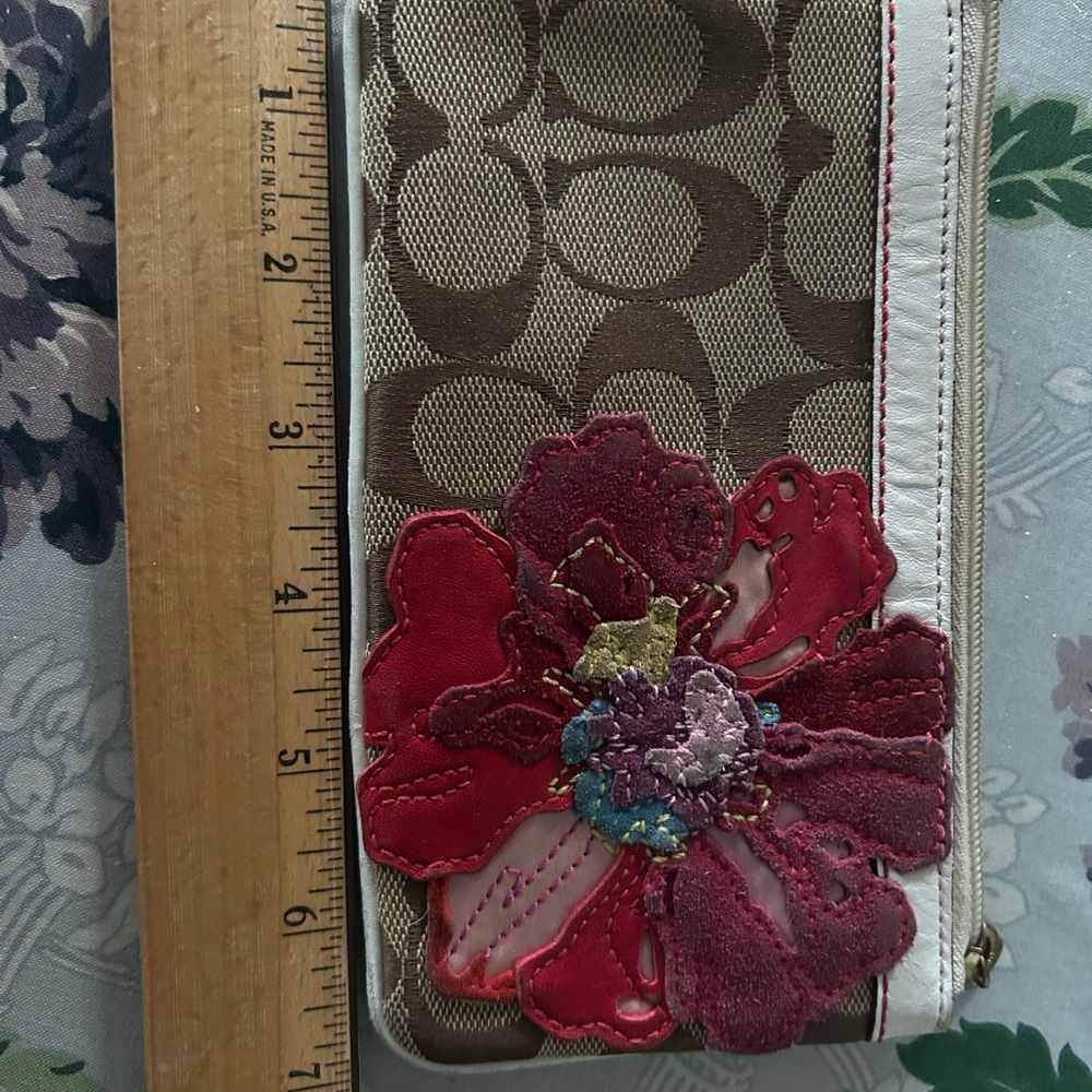 Coach Poppy mini zip wallet